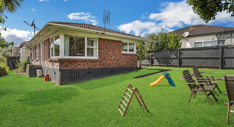  at 3/3 Opua Street, Belmont, Auckland