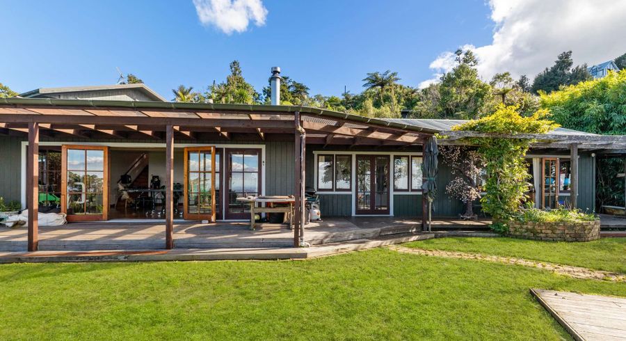  at 505 Scenic Drive, Waiatarua, Auckland