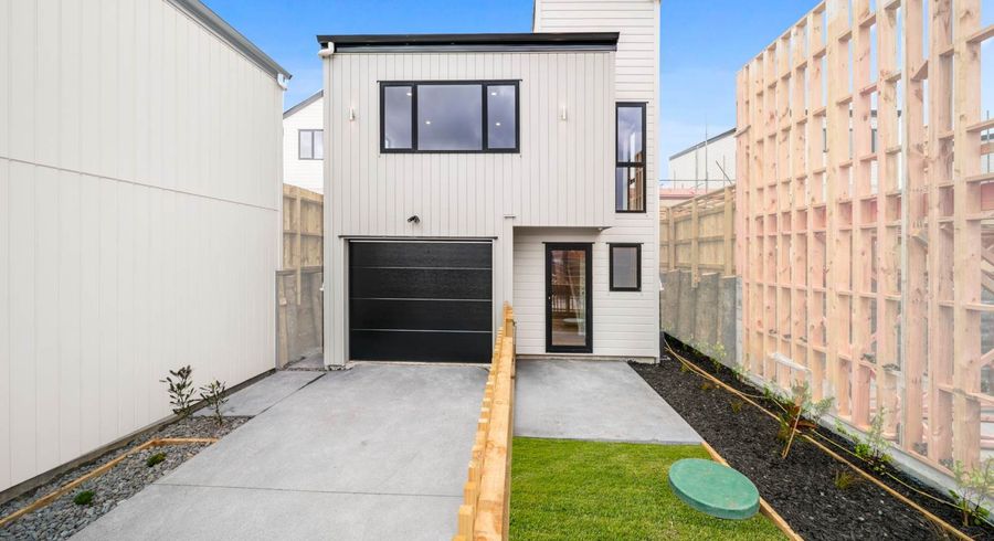  at 12 Toetoe Street, Westgate, Waitakere City, Auckland