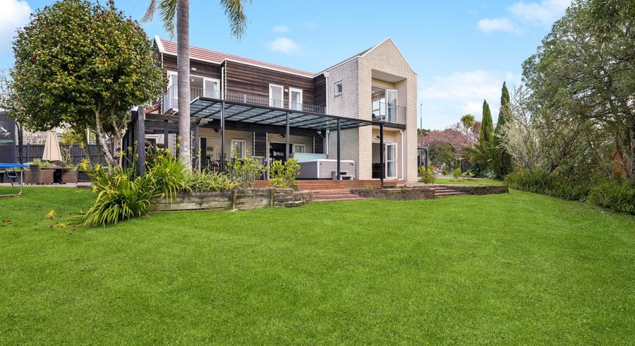  at 16 Almond Grove, Greenhithe, North Shore City, Auckland
