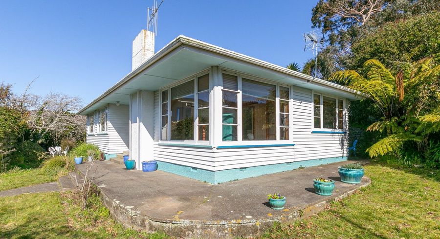  at 7 Lyndhurst Road, Tawa, Wellington, Wellington