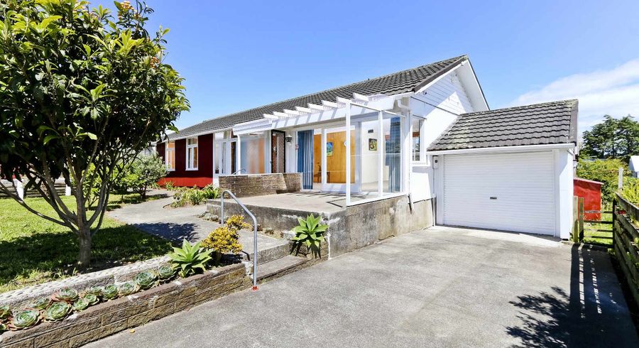  at 15 Tiverton Road, Avondale, Auckland City, Auckland