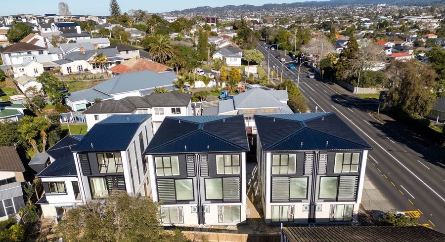  at 6/1664 Great North Road, Avondale, Auckland City, Auckland