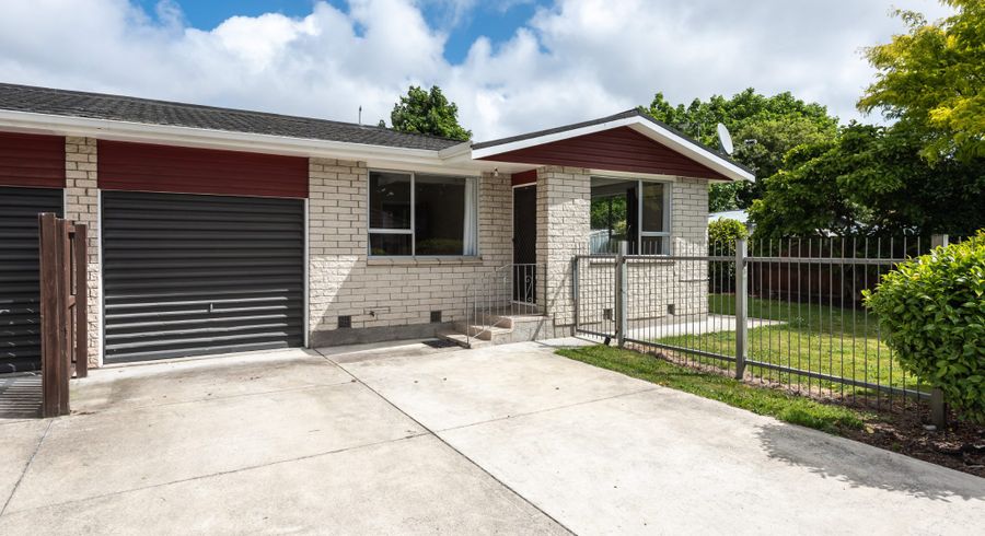  at 2/3 Cavendish Road, Casebrook, Christchurch