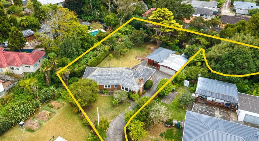  at 42 Maui Pomare Street, Blockhouse Bay, Auckland
