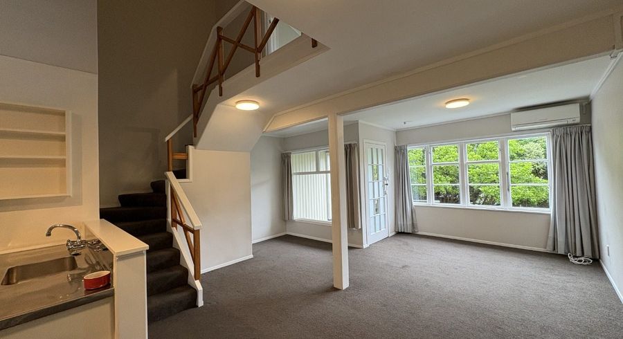  at 2/9 Bellevue Road, Mount Eden, Auckland City, Auckland