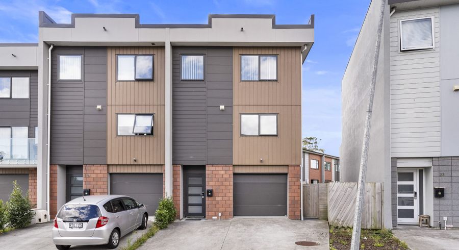  at 25 Meritage Lane, Te Atatu South, Waitakere City, Auckland