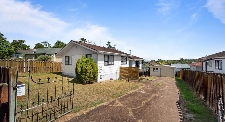  at 143 Aviemore Drive, Highland Park, Manukau City, Auckland