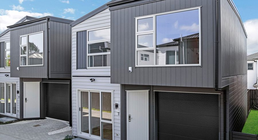  at Weymouth, Manukau City, Auckland