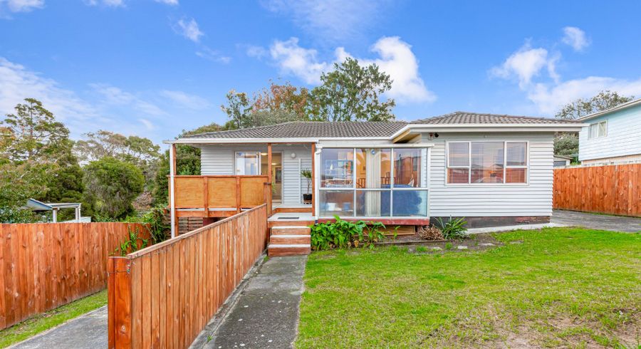  at 13 Redwood Drive, Massey, Waitakere City, Auckland
