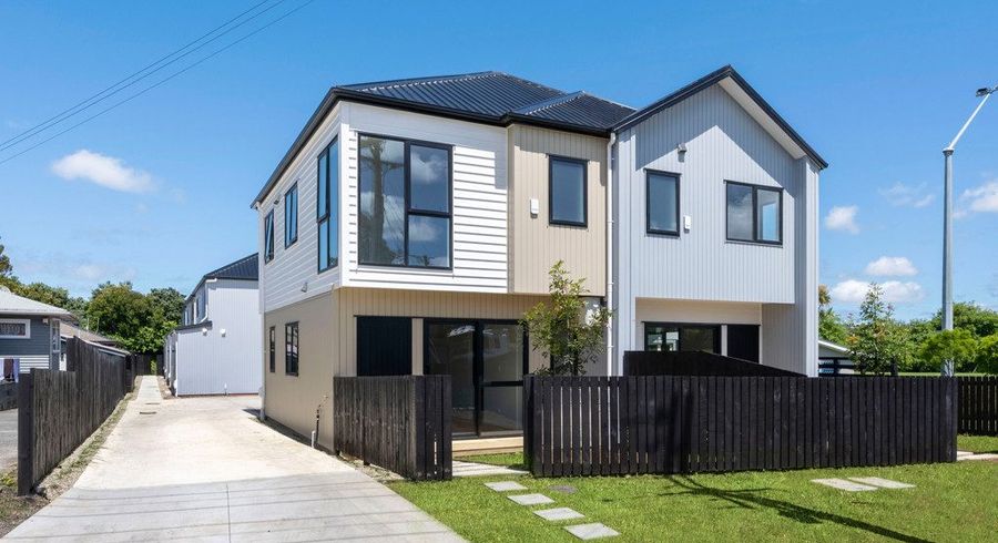  at 18 Albert Road, Kelston, Waitakere City, Auckland