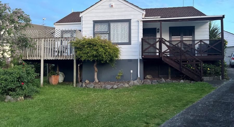  at 32 Marendellas Drive, Howick, Manukau City, Auckland