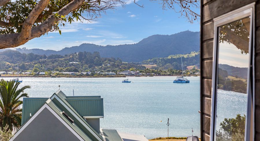  at 12 North West Anchorage, Omaha