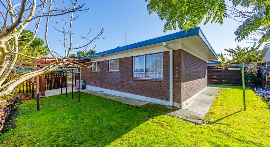  at 2/17 Waimahia Avenue, Weymouth, Manukau City, Auckland