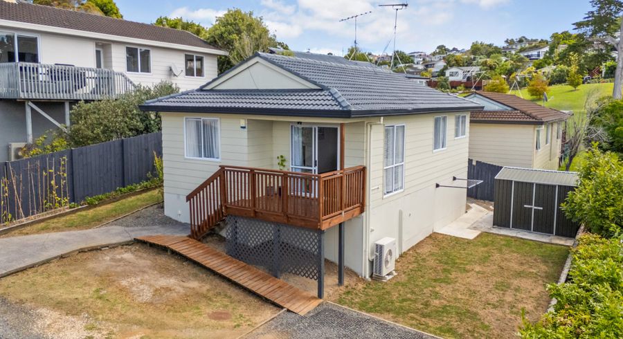  at 26 Halloran Place, Massey, Waitakere City, Auckland