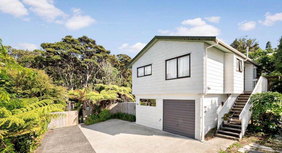  at 20 Fernwood Grove, Bayview, Auckland
