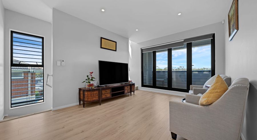  at 9/701 Hillsborough Road, Mount Roskill, Auckland City, Auckland
