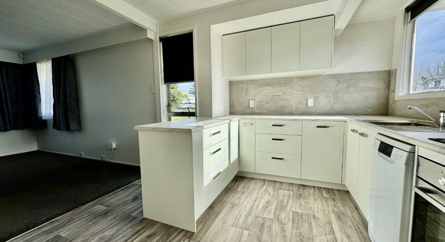  at 1/42 Sabulite Road, Kelston, Waitakere City, Auckland