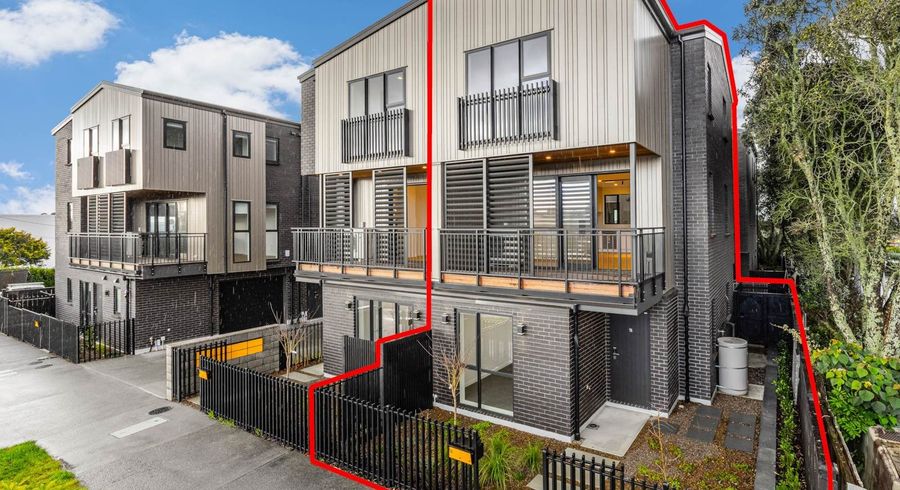  at 9A Huia Road, Point Chevalier, Auckland City, Auckland