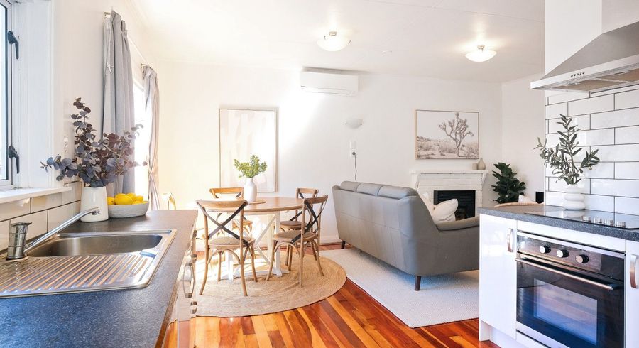  at 80 Meeanee Quay, Westshore, Napier