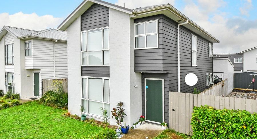  at 8 Aeronautic Road, Takanini, Papakura, Auckland