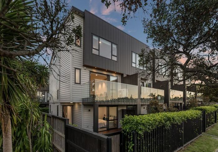 at 2E Fowler Street, Northcote, North Shore City, Auckland