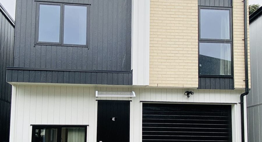  at 4E Tainui Terrace, Mangere Bridge, Manukau City, Auckland