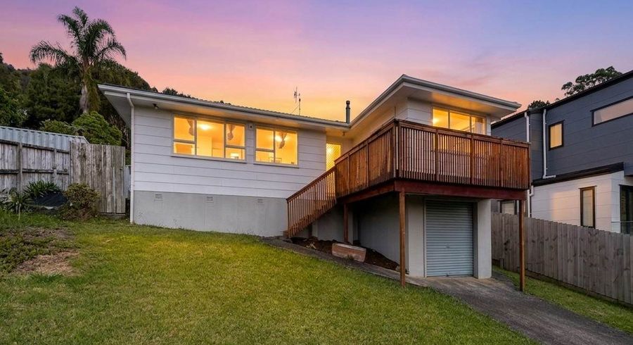  at 7 Aralia Road, Sunnynook, North Shore City, Auckland