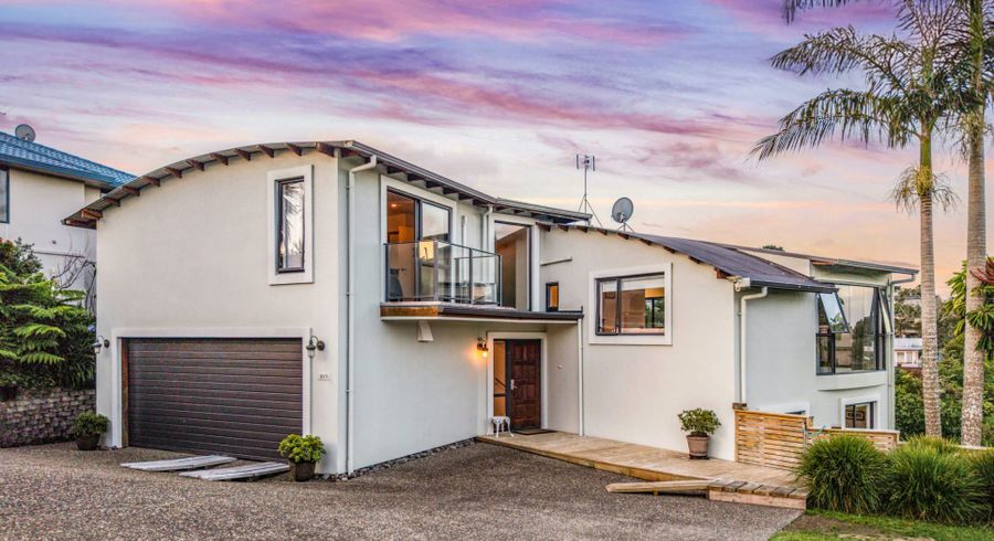  at 817C East Coast Road, Browns Bay, North Shore City, Auckland
