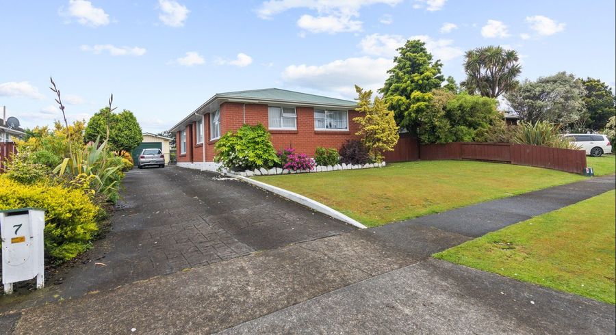  at 7 Coventry Street, Highbury, Palmerston North