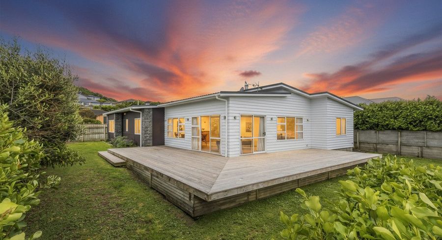  at 29 Paparoa Crescent, Aotea, Porirua, Wellington