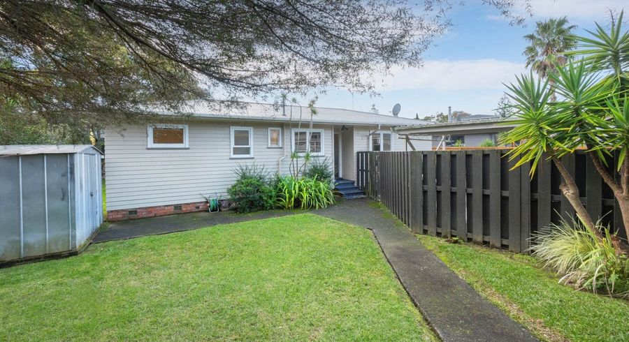  at 1/49 Hilling Street, Titirangi, Waitakere City, Auckland