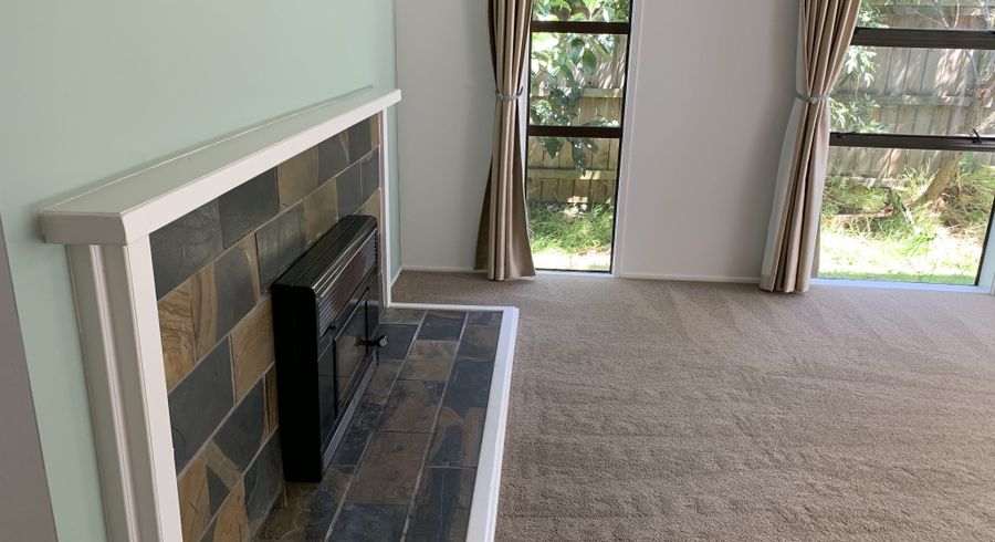  at 1/15 Fairfax Avenue, Northcote, Auckland