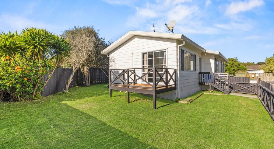  at 1/8 Sparrow Place, Weymouth, Manukau City, Auckland