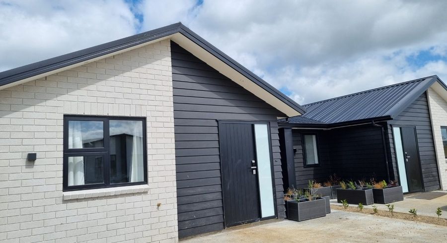  at 2/72 Te Tiireke Drive, Glenview, Hamilton, Waikato