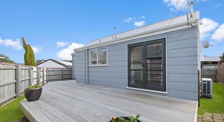  at 64 Rhodes Drive, Kelvin Grove, Palmerston North