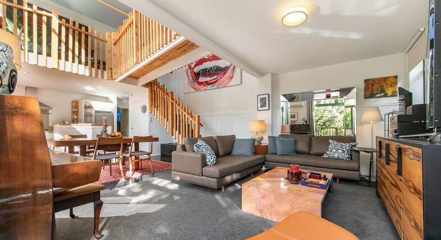  at 362 Forest Hill Road, Waiatarua, Auckland