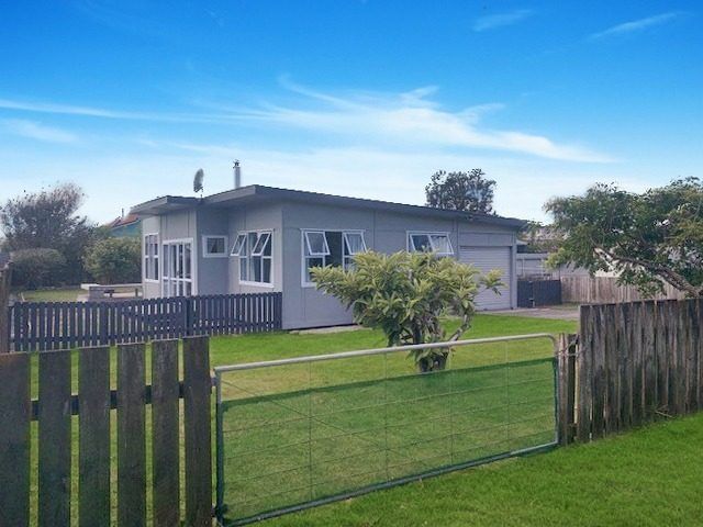  at 27 Roore Street, Foxton Beach, Horowhenua, Manawatu / Whanganui