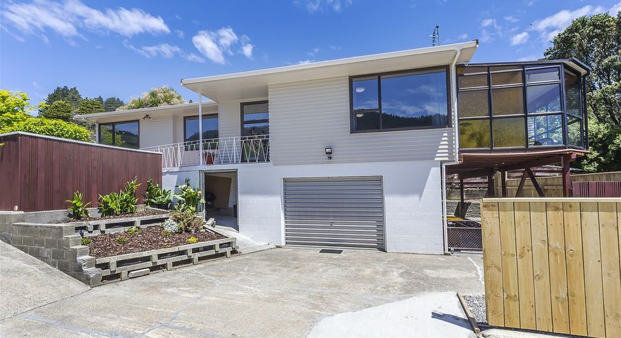  at 12 Woodman Drive, Tawa, Wellington