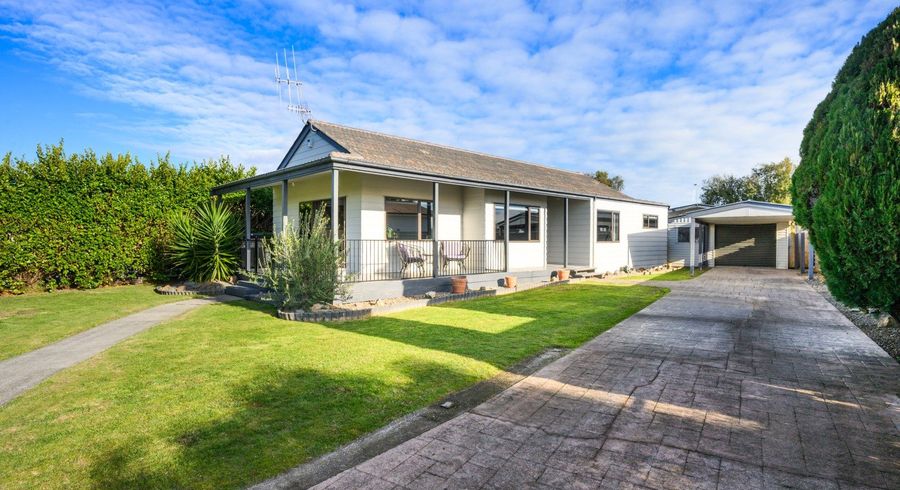 at 6 Willowstream Grove, Cloverlea, Palmerston North, Manawatu / Whanganui