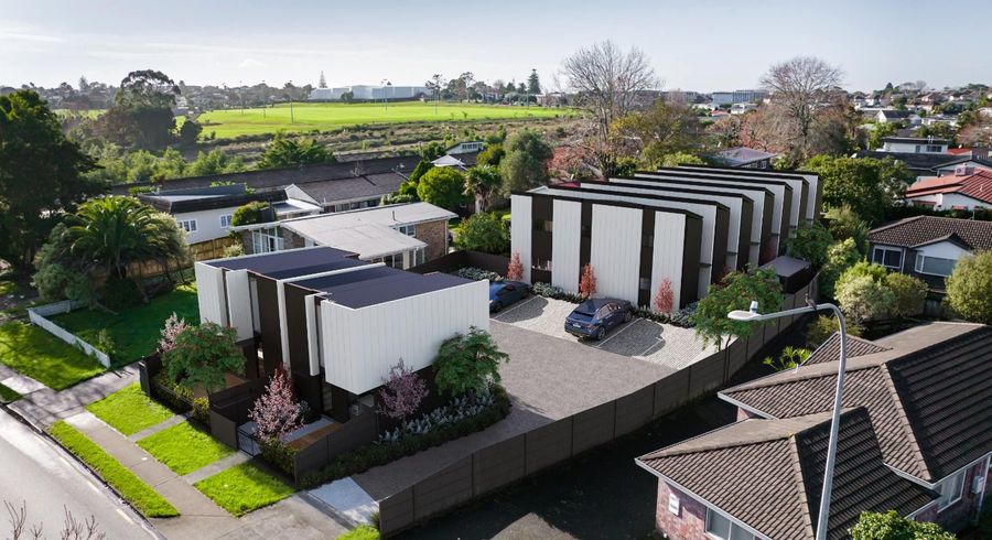  at 7/79 Edmonton Road, Henderson, Auckland