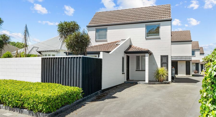  at 1/106 Leinster Road, Strowan, Christchurch