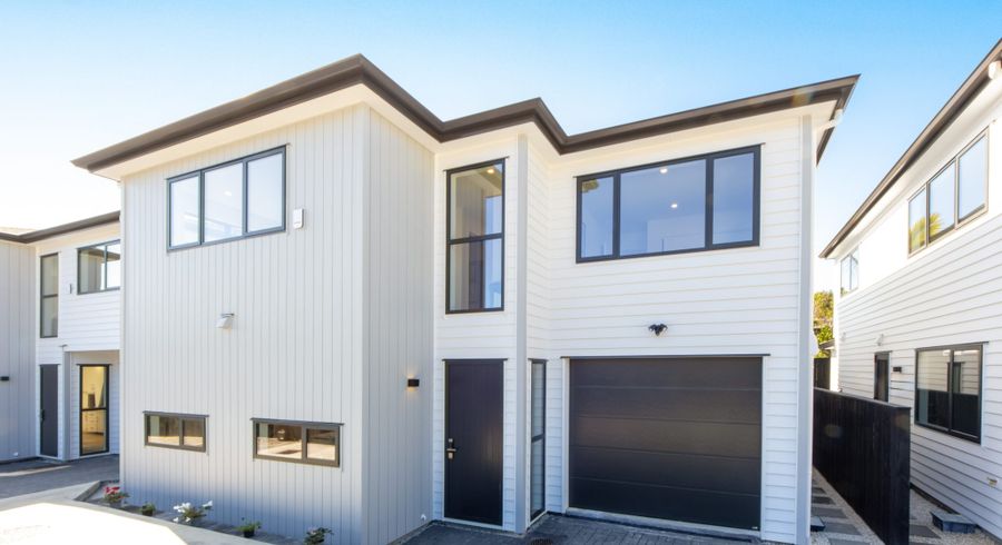  at 3B Pendlebury Street, Green Bay, Waitakere City, Auckland