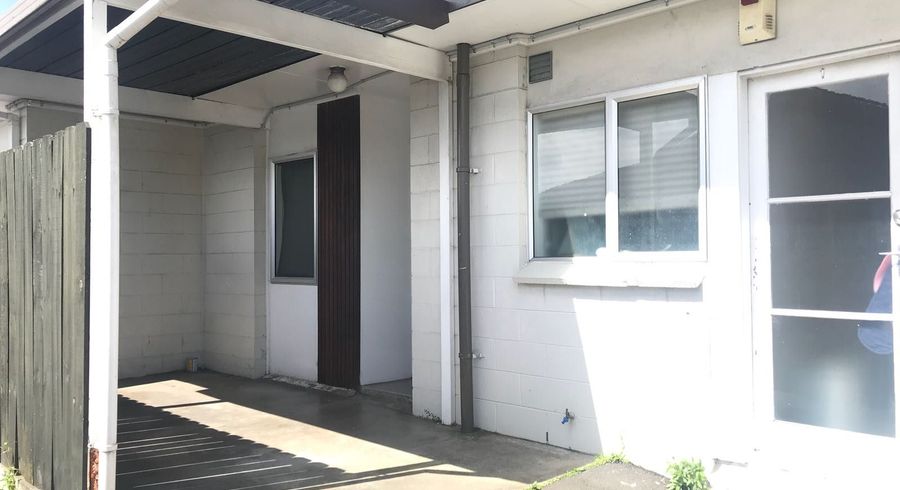  at 1/148 Penrose Road, Mount Wellington, Auckland