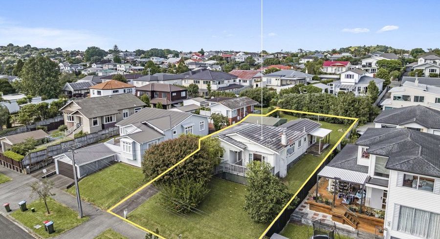  at 18 Admiral Beatty Avenue, Three Kings, Auckland City, Auckland