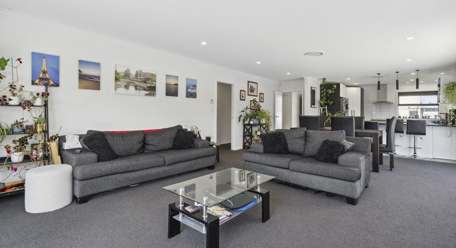  at 97 Mawai Hakona Drive, Wallaceville, Upper Hutt