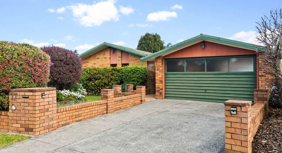  at 17 Brockton Avenue, Conifer Grove, Papakura, Auckland