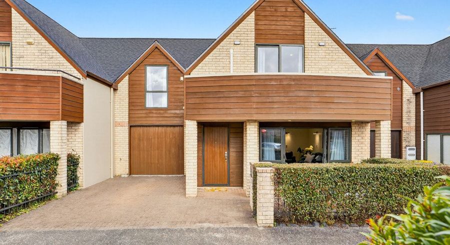  at 15I Vinograd Drive, Te Atatu Peninsula, Waitakere City, Auckland