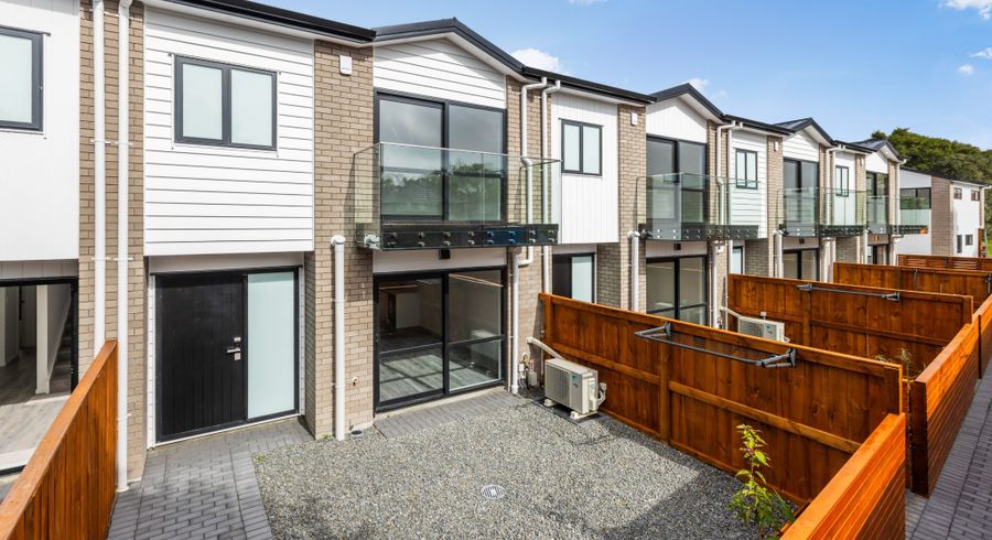  at Lot 6, 7 Gladfield Lane, Te Atatu Peninsula, Waitakere City, Auckland