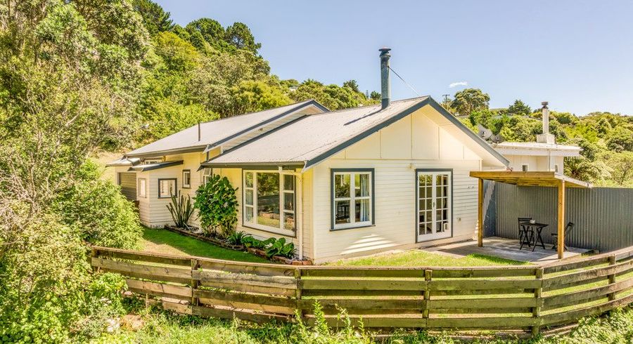  at 120 Miromiro Road, Normandale, Lower Hutt